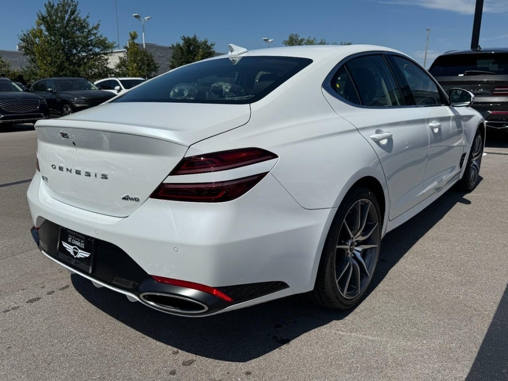 2026 Genesis G70 2.5T Prestige AWD photo 3