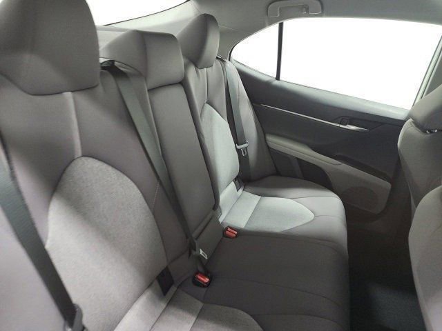 2023 Toyota Camry LE photo 13