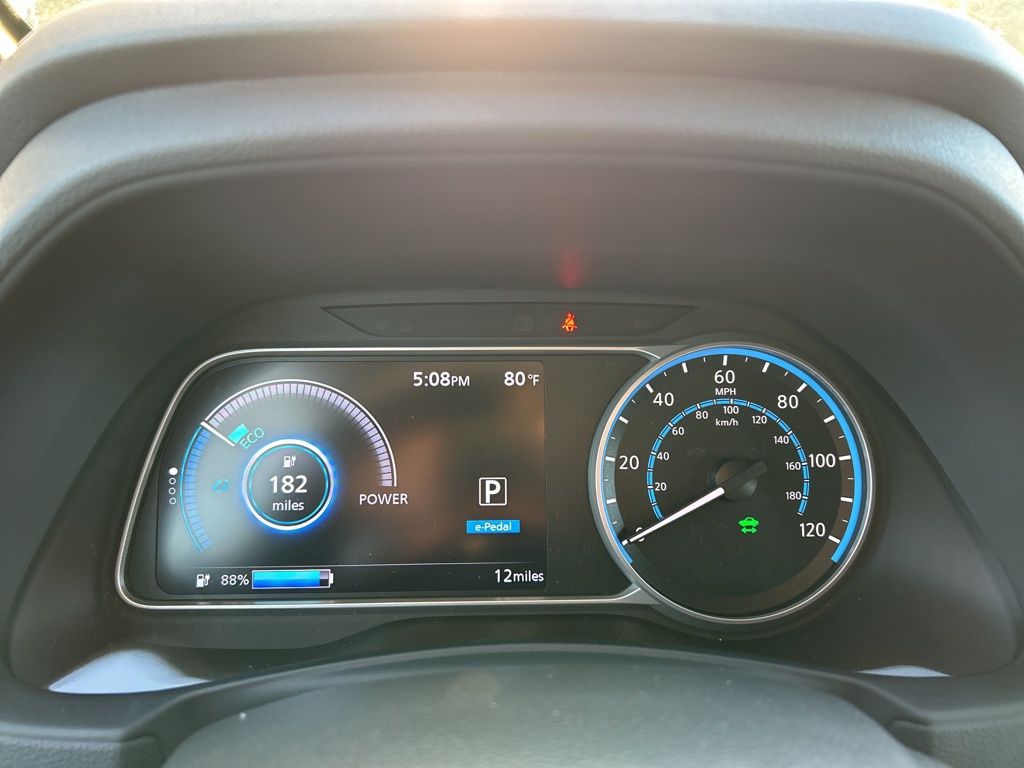 2025 Nissan Leaf SV Plus photo 17