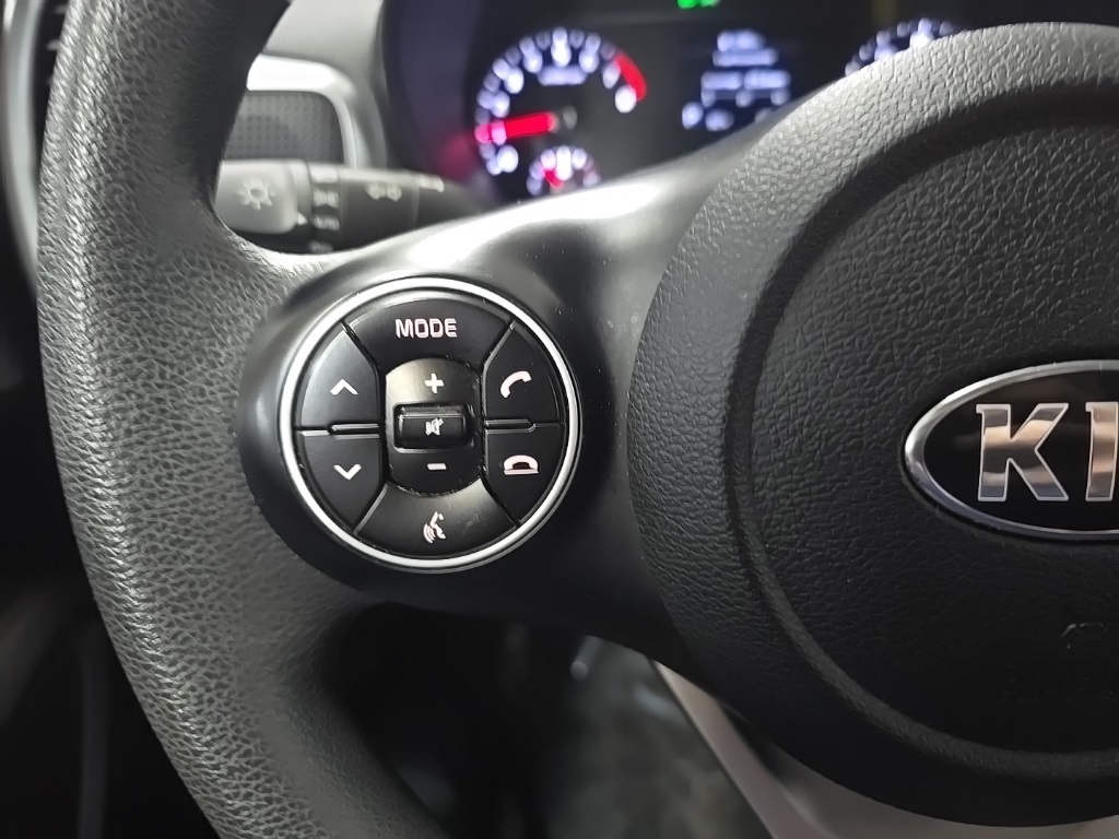 2021 Kia Soul LX photo 19