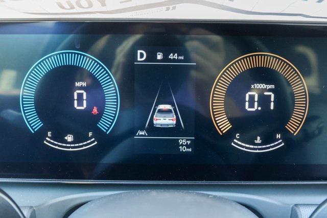 New 2025 Green Hyundai SE FWD image 21
