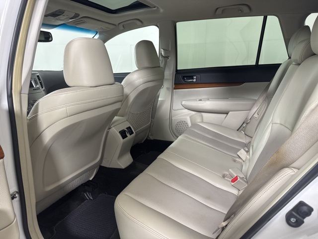 2014 Subaru Outback 2.5i photo 12
