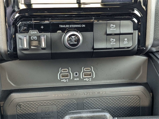 2025 Ram 1500 Big Horn Lone Star photo 32