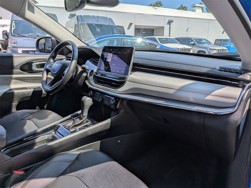 2022 Jeep Compass Limited photo 22