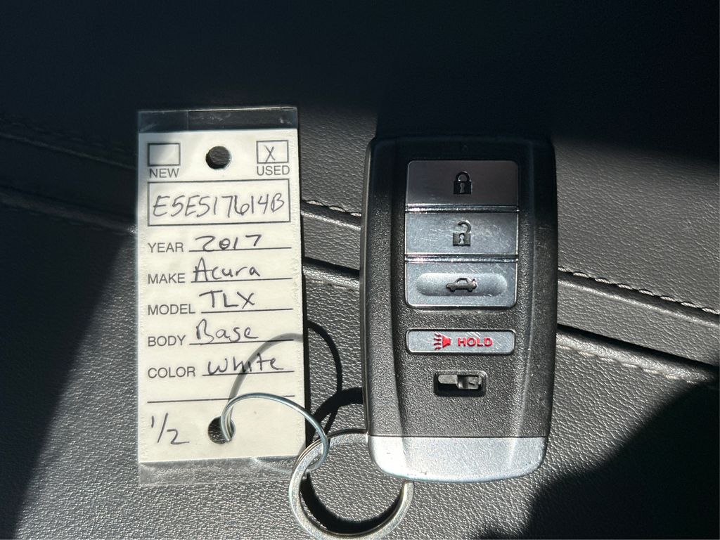 2017 Acura TLX 2.4L photo 30