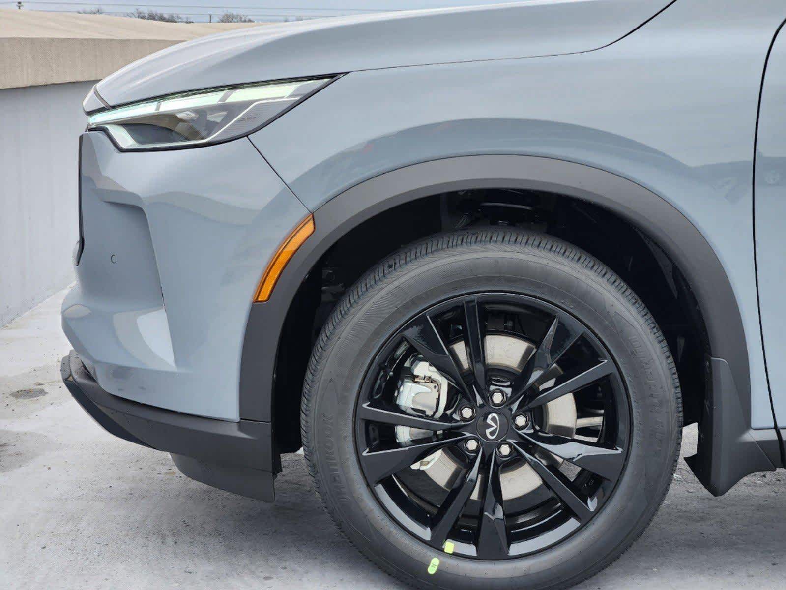 2025 Infiniti QX60 Luxe photo 6