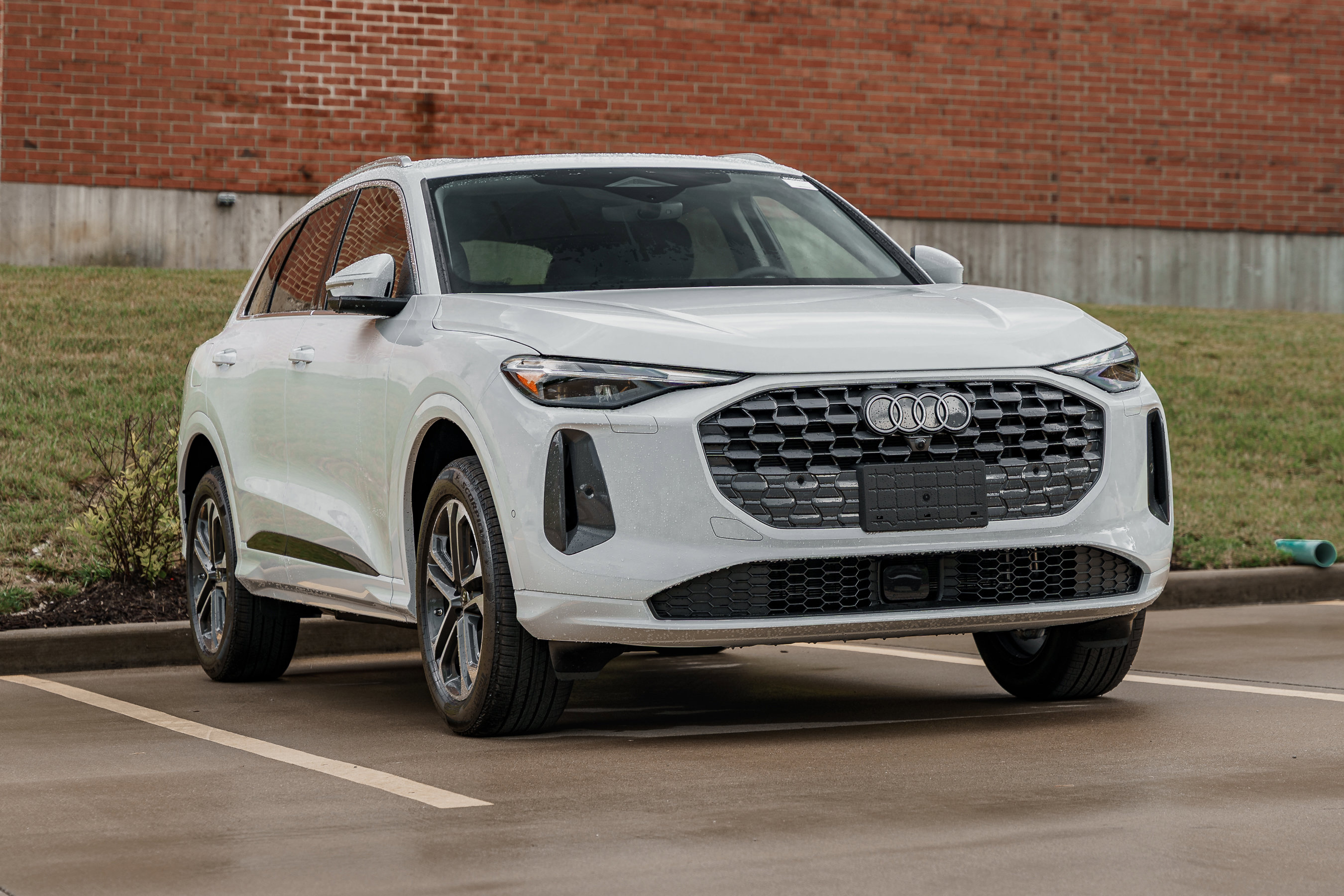 New 2025 GLACIER WHITE Audi Premium image 1