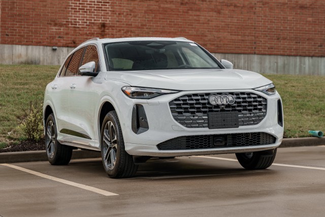 2025 Audi Q5 Premium