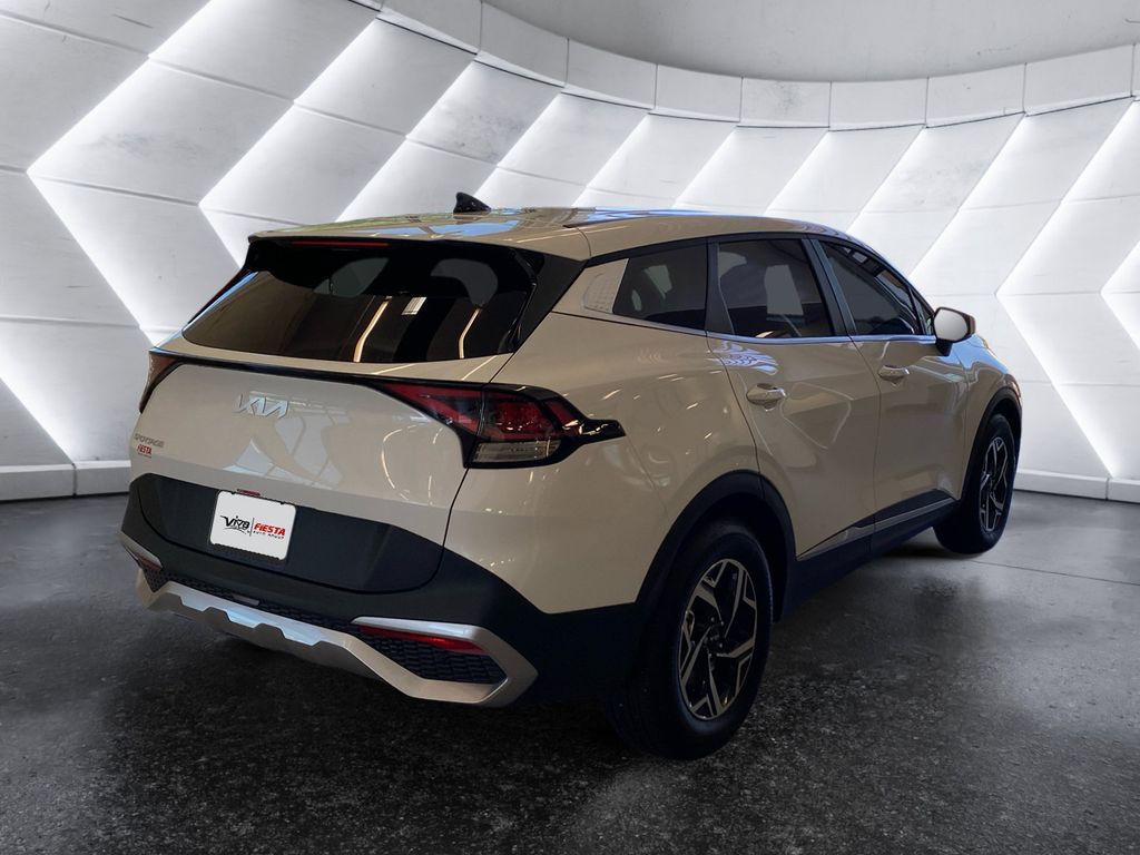 2025 Kia Sportage LX photo 4