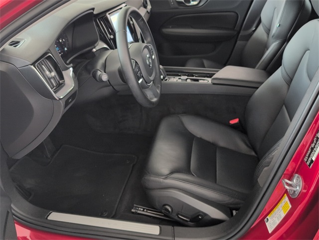 2023 Volvo S60 B5 Core photo 3