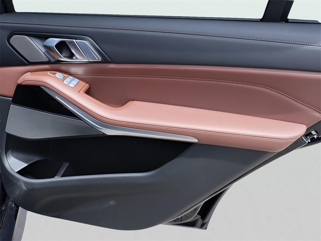 2023 Bmw X7 M60i photo 15
