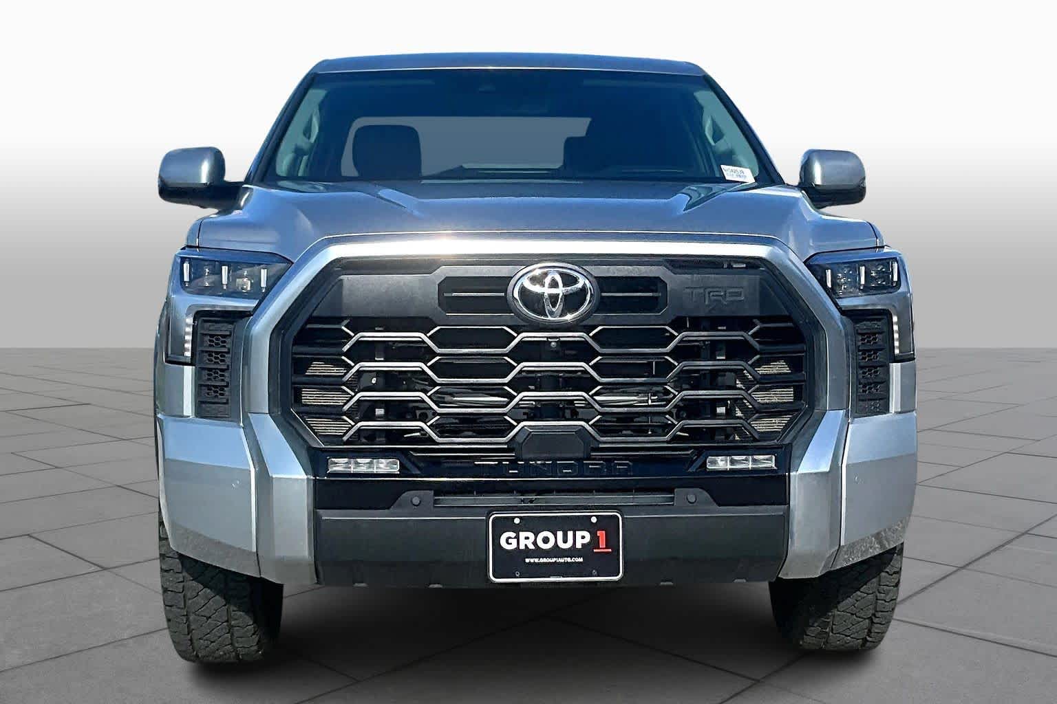 2022 Toyota Tundra Limited CrewMax photo 3
