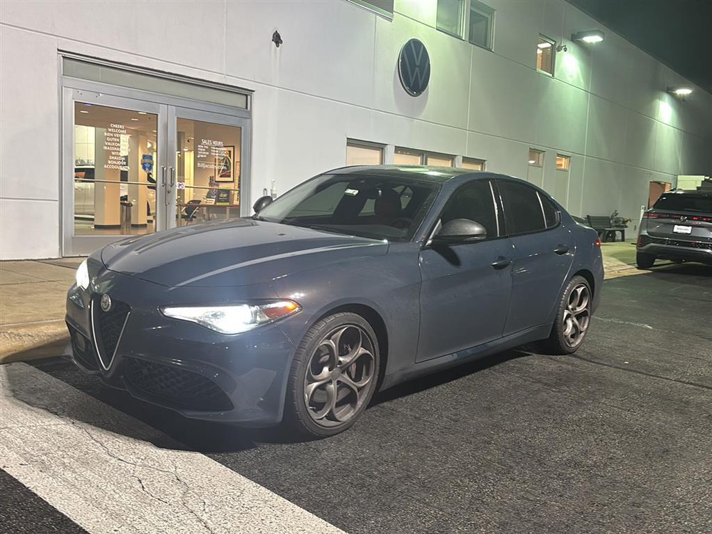 2019 Alfa Romeo Giulia Ti Sport's photo