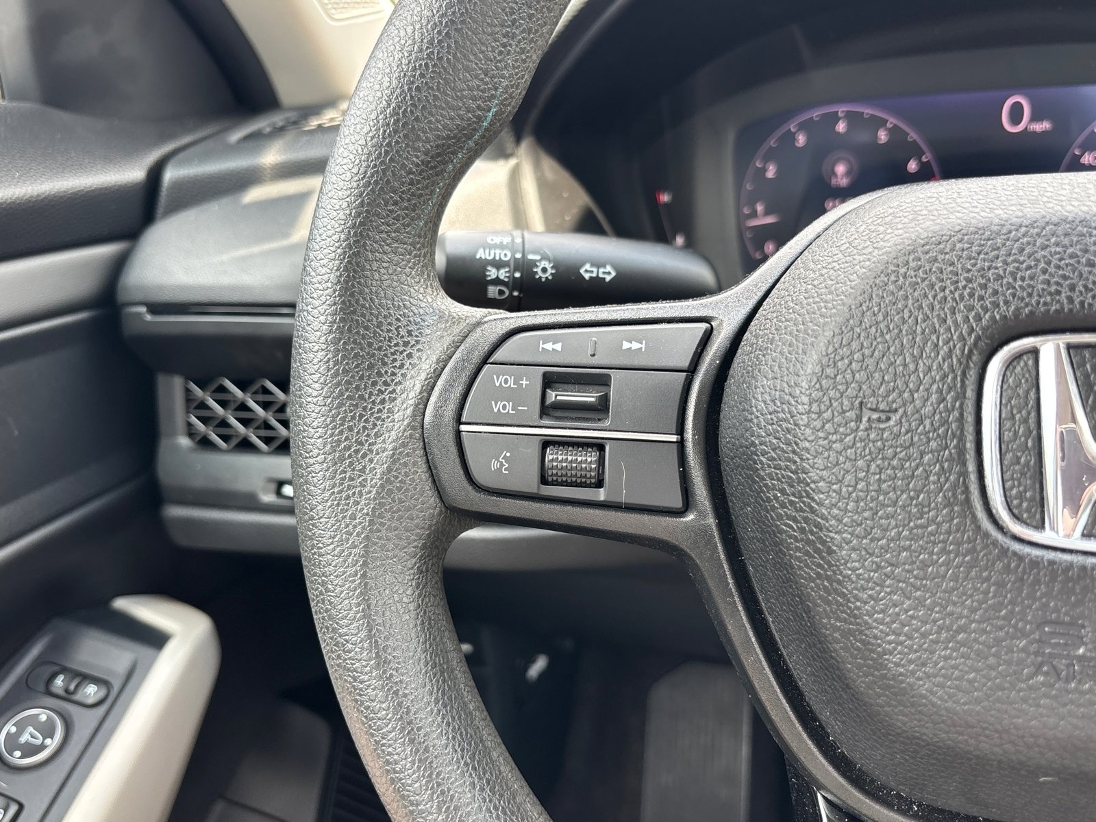 2023 Honda Accord 1.5T EX photo 17