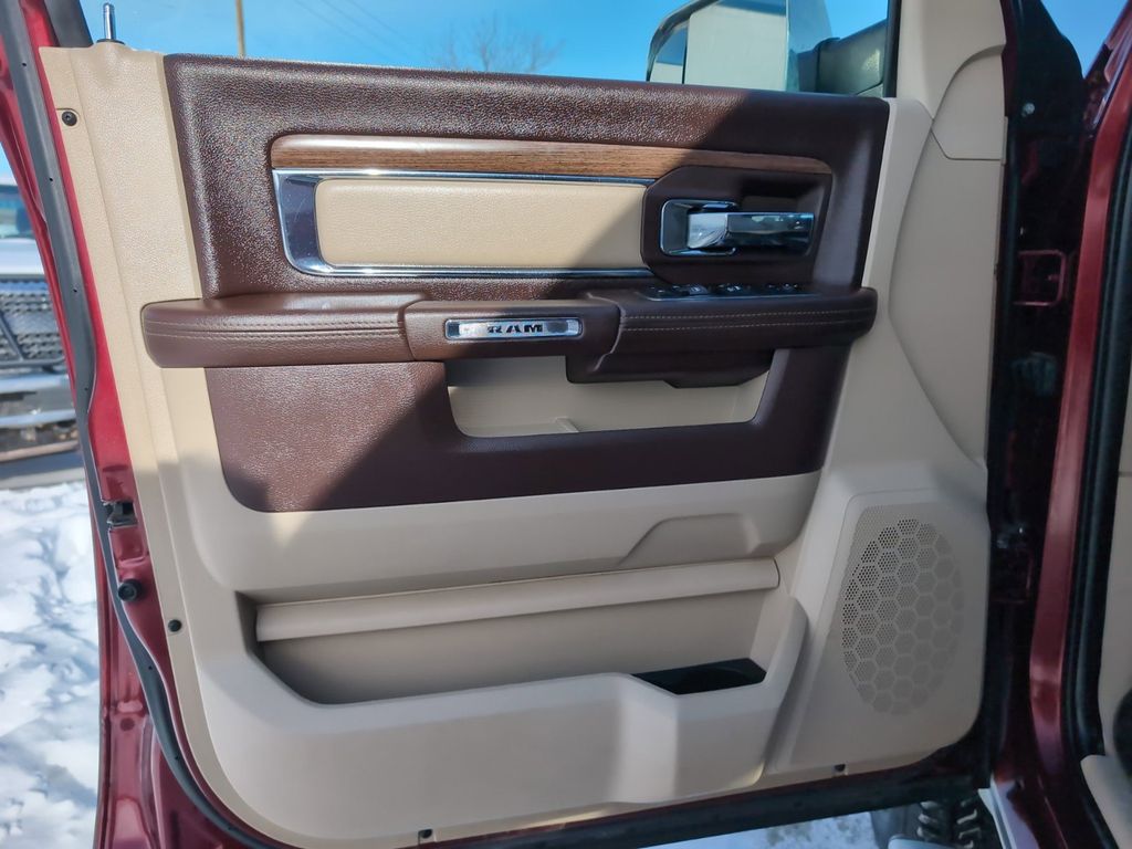 2018 Ram 2500 Laramie photo 21