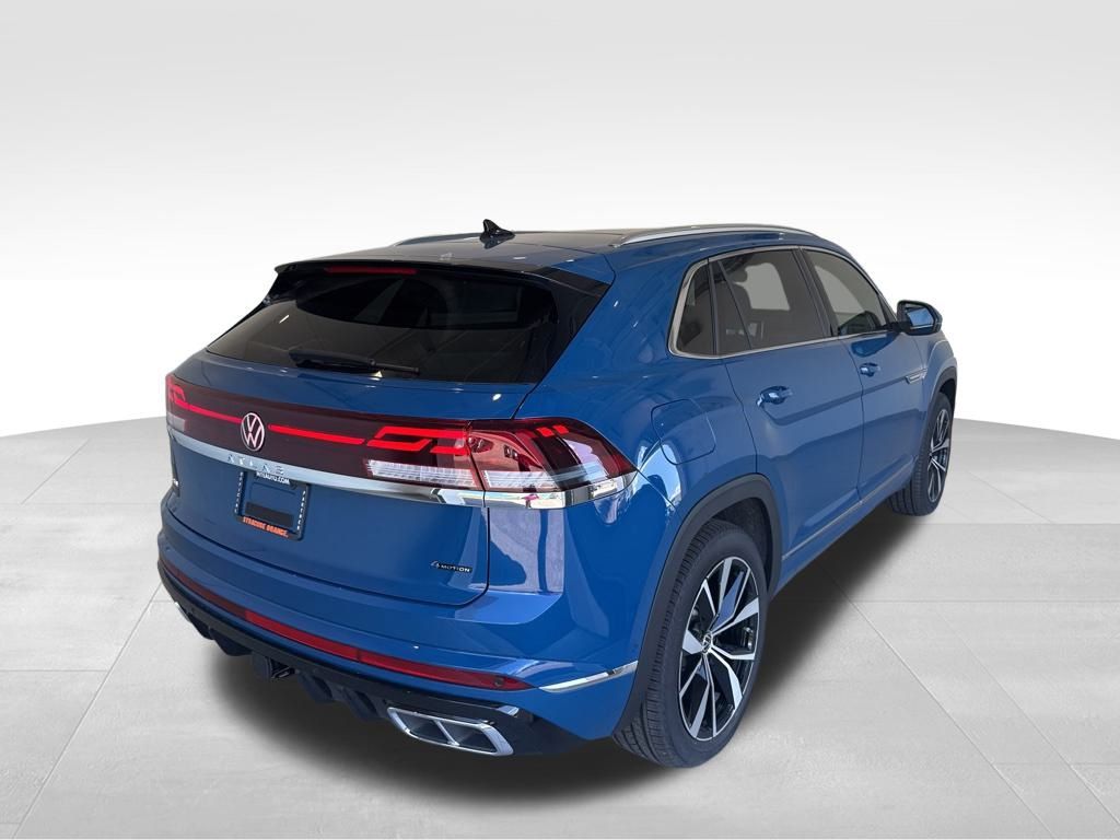 2026 Volkswagen Atlas Cross Sport SEL Premium R-Line photo 5