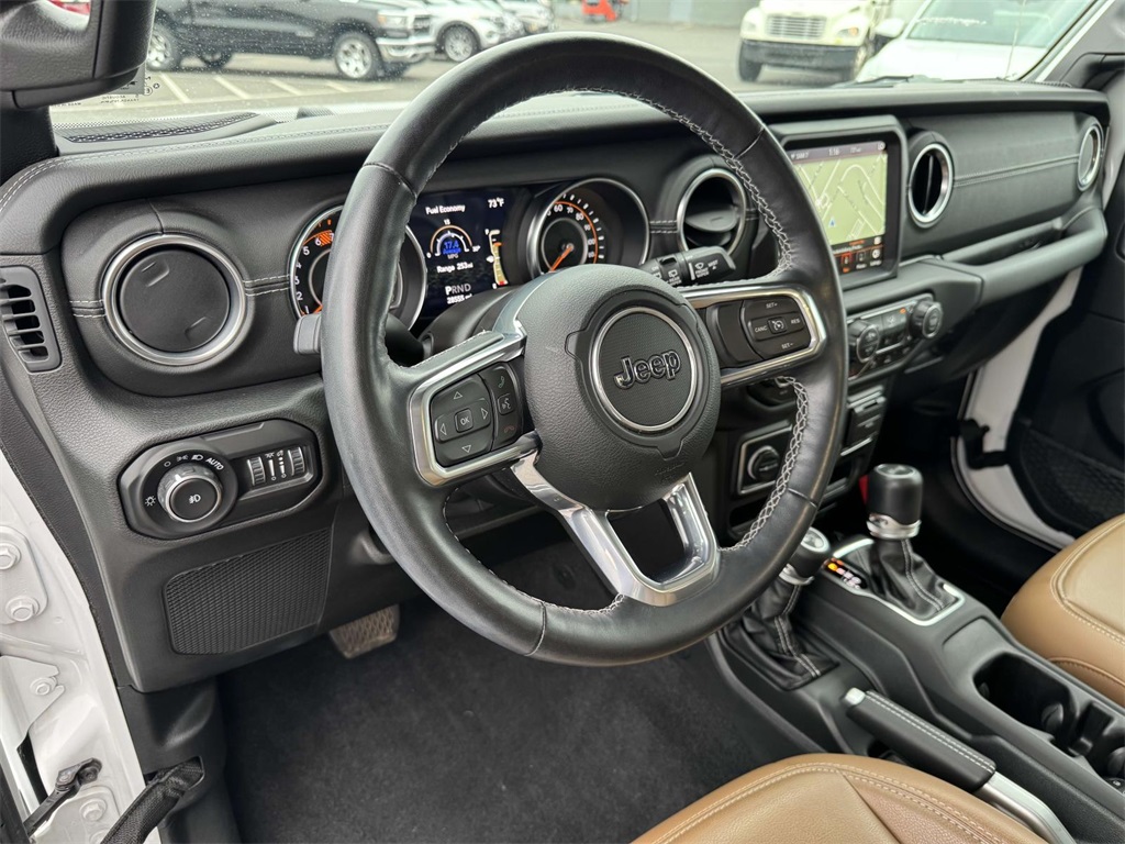 2021 Jeep Wrangler Unlimited Sahara photo 2