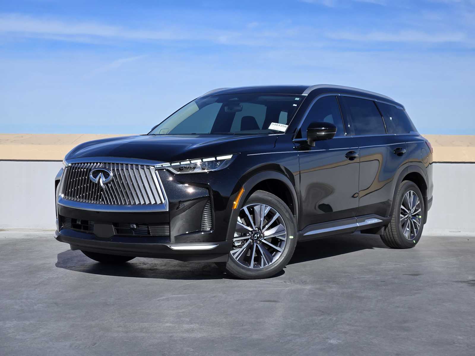 2026 INFINITI QX60 LUXE's photo