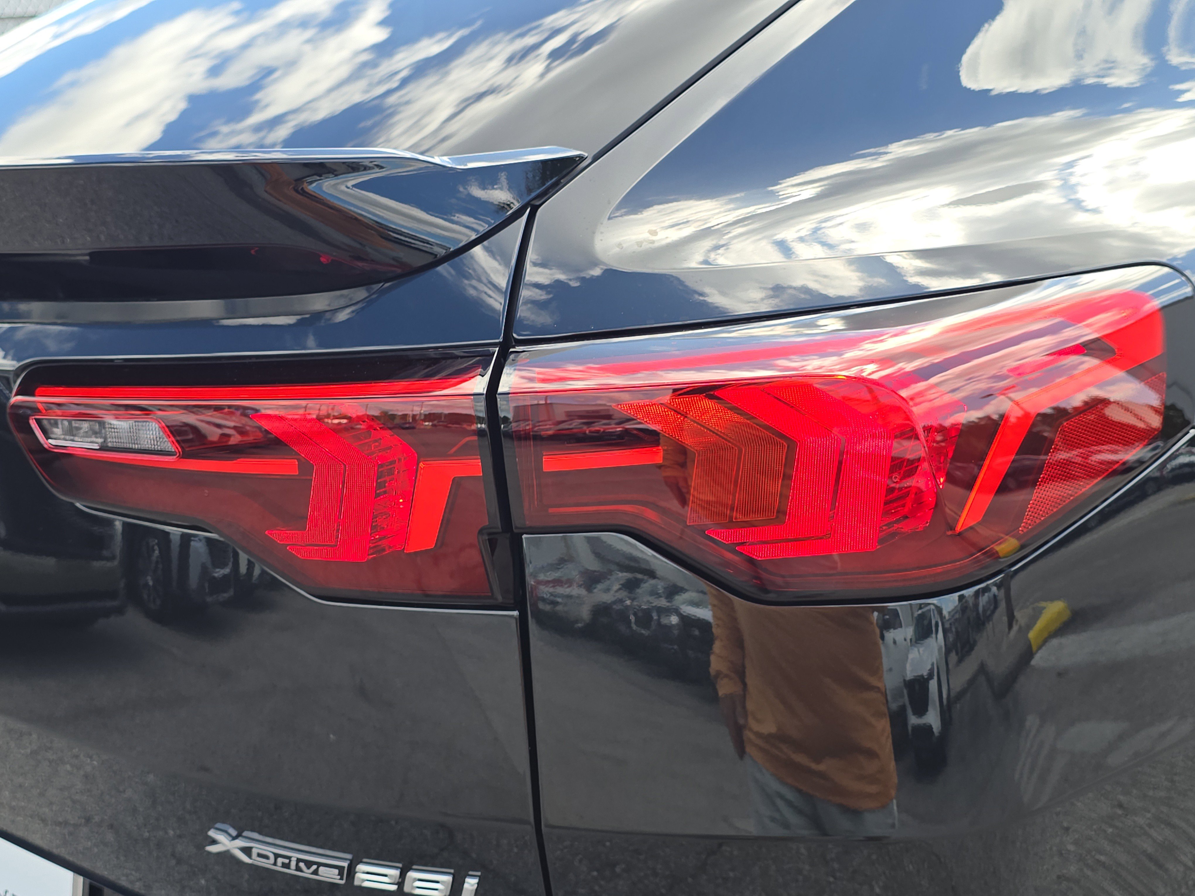 2025 Bmw X4 xDrive28i photo 3