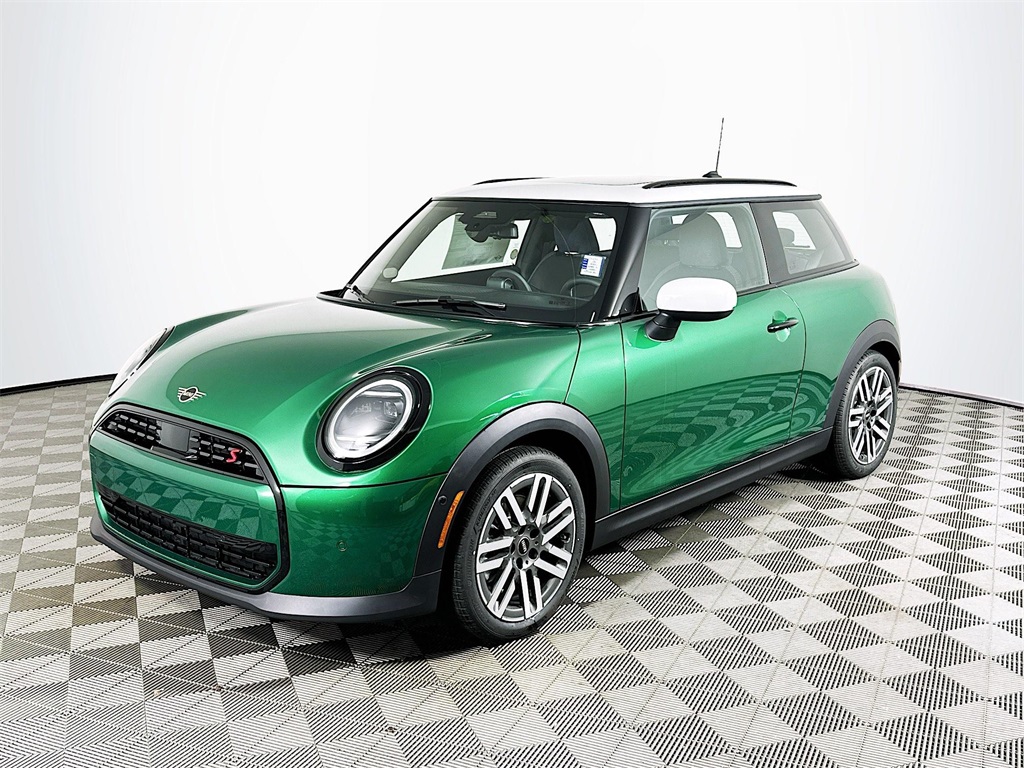 2026 MINI Hardtop 2 Door S's photo
