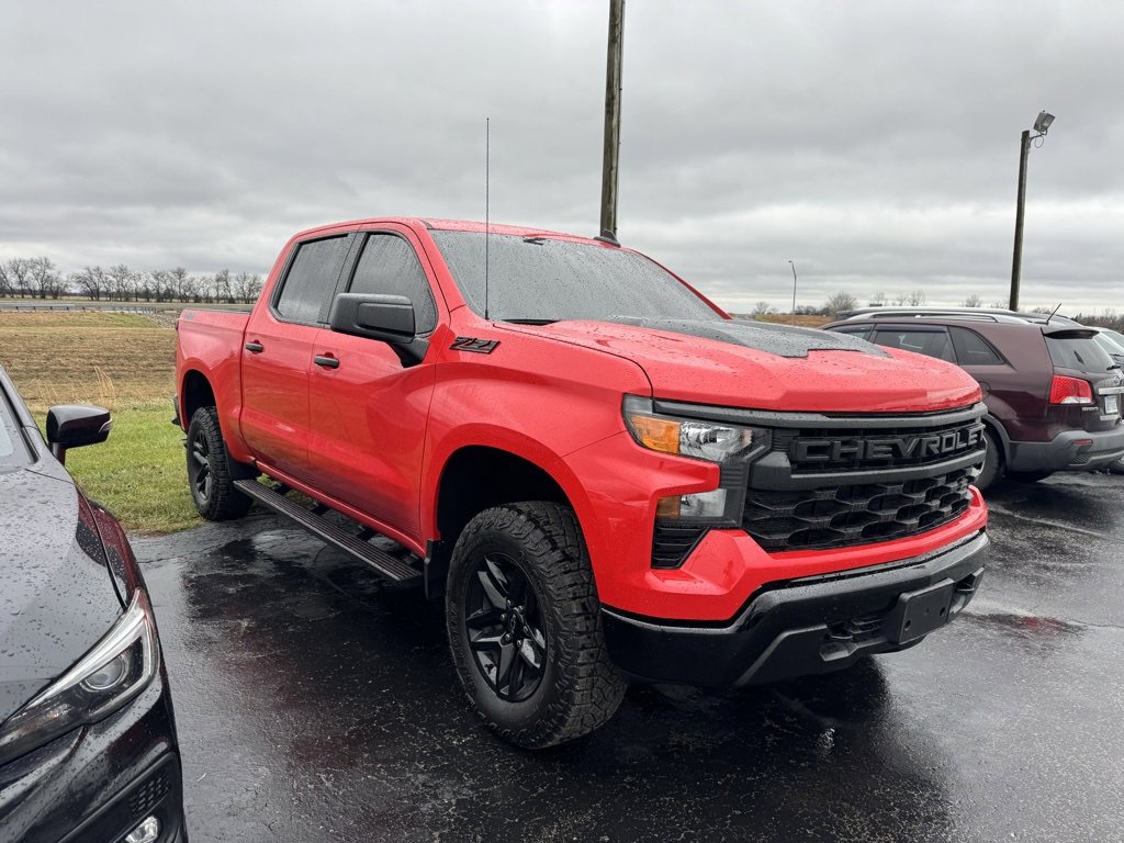 2025 Chevrolet Silverado 1500 Custom Trail Boss photo 2