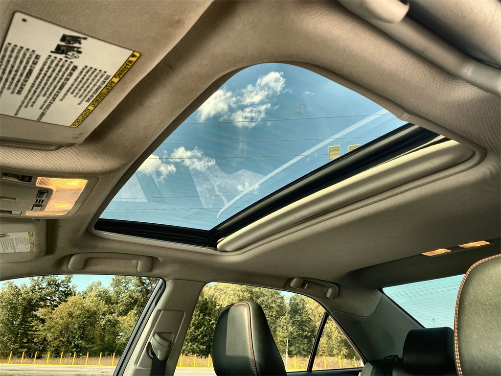 2016 Toyota Camry XLE photo 15