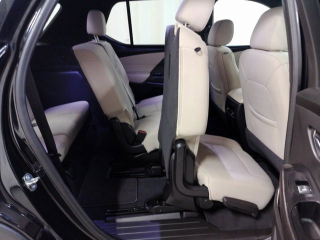 2023 Chevrolet Traverse LS photo 16