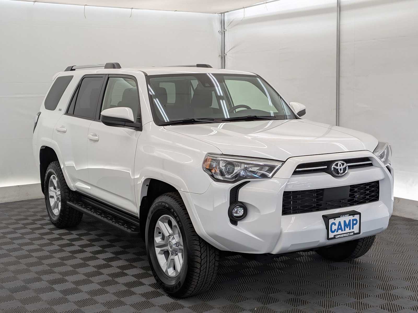 2024 Toyota 4Runner SR5 photo 4