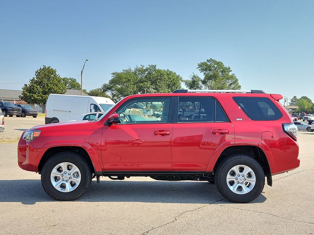 2024 Toyota 4Runner SR5 photo 3