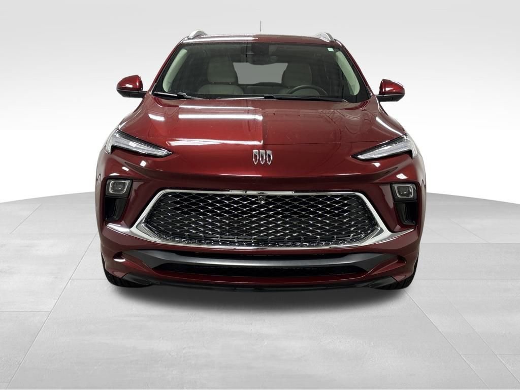2025 Buick Encore GX Avenir photo 2