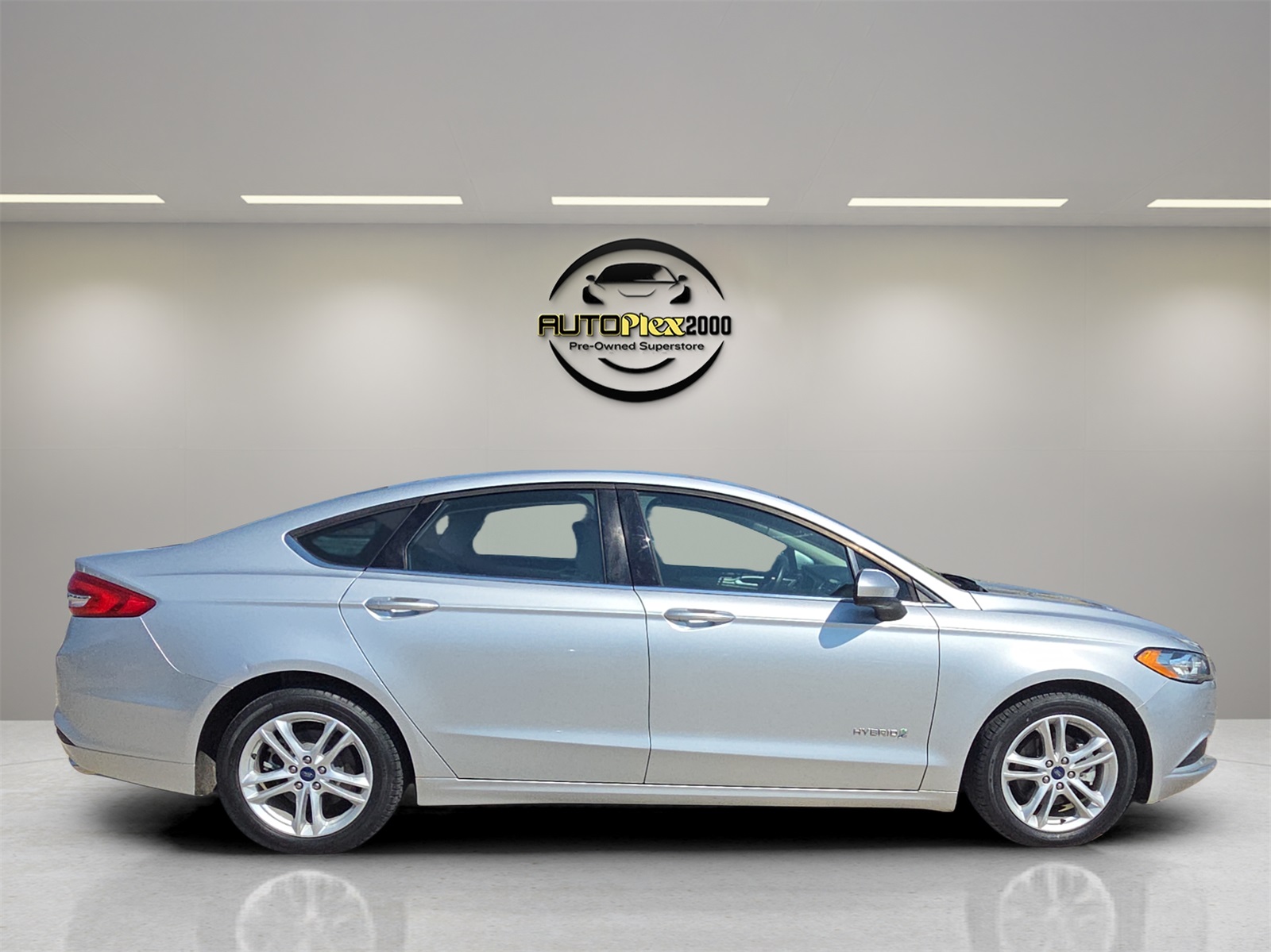 2018 Ford Fusion Hybrid S photo 8
