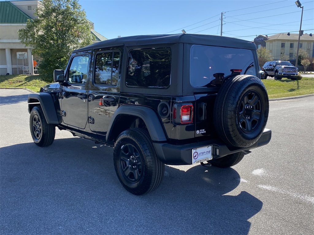 2025 Jeep Wrangler Sport photo 7
