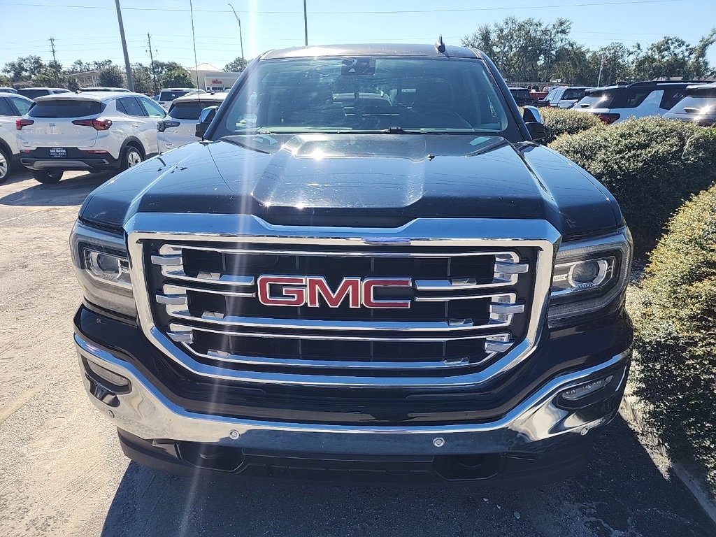 2017 Gmc Sierra 1500 SLT photo 2