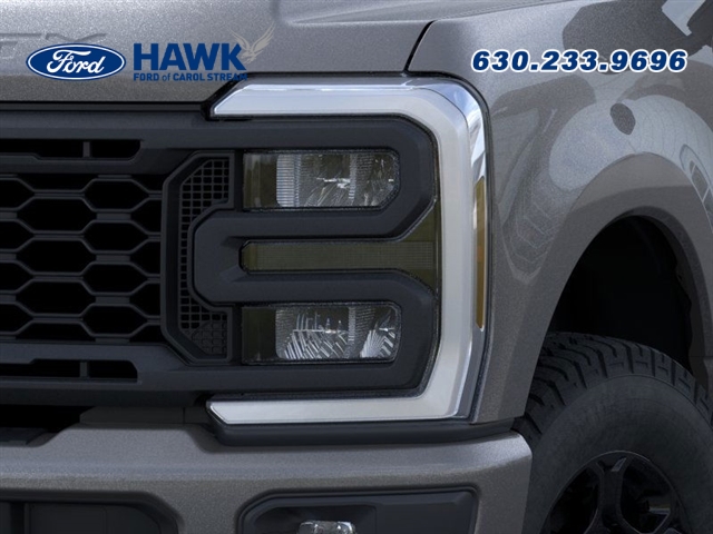 2025 FORD F-250 - Image 18