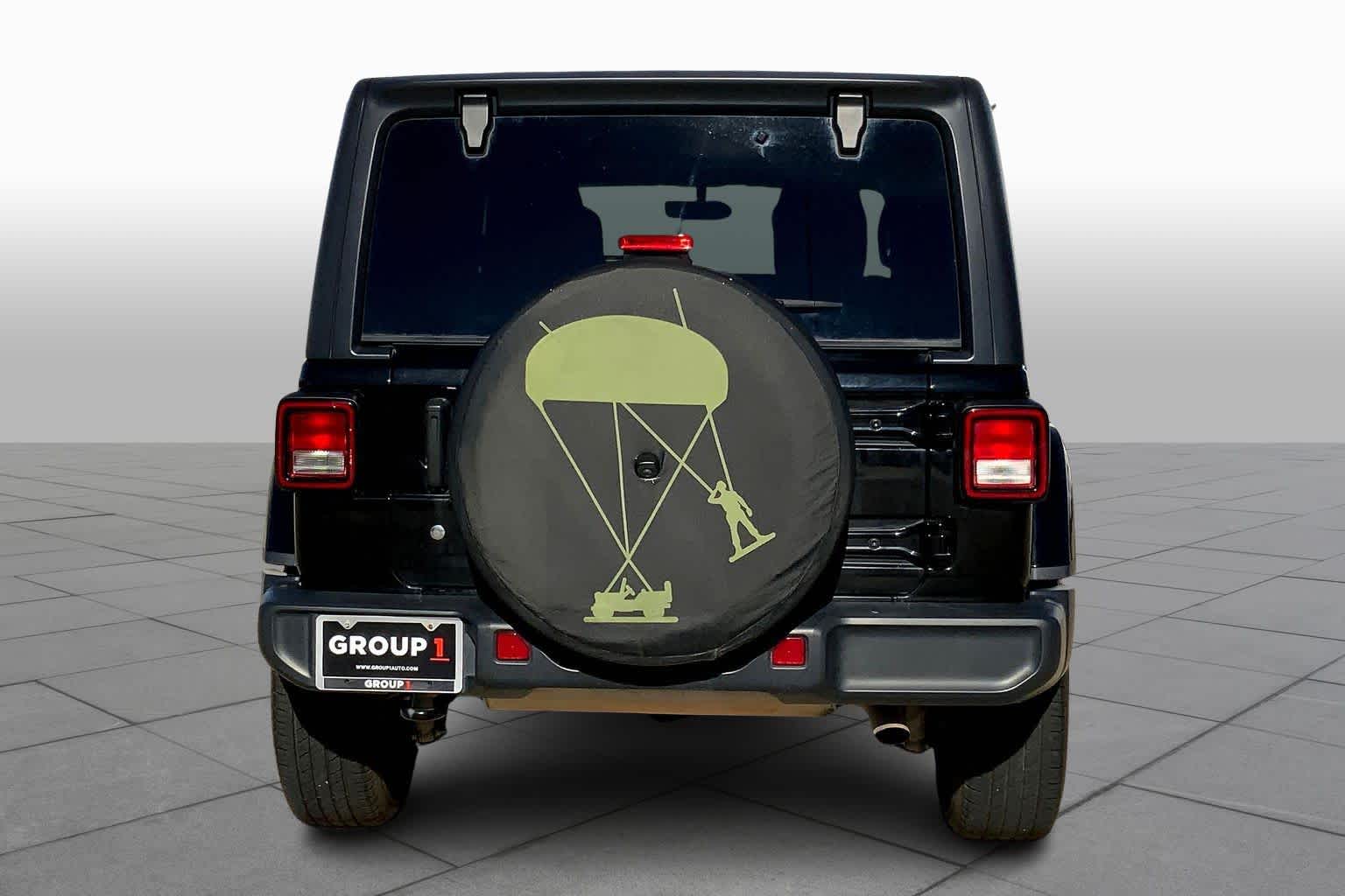 2019 Jeep Wrangler Unlimited Sahara photo 4