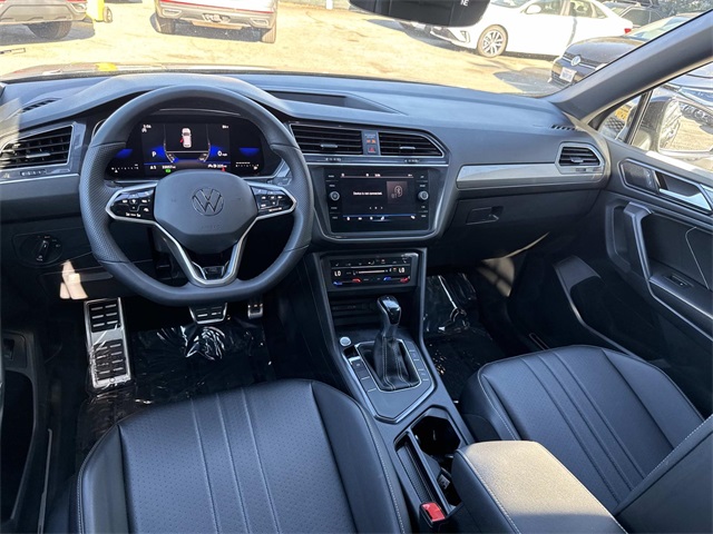 2022 Volkswagen Tiguan SE R-Line Black photo 8
