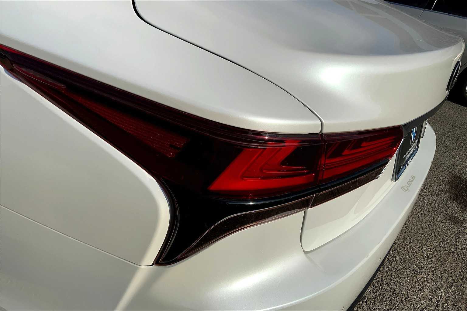2022 Lexus LS 500 photo 26