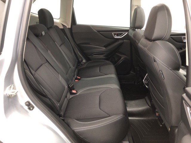 2021 Subaru Forester Premium photo 30