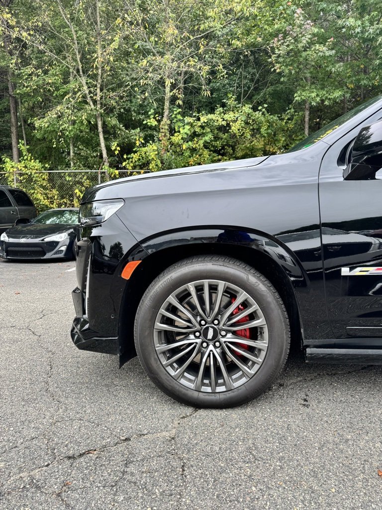 2024 Cadillac Escalade V-Series photo 2
