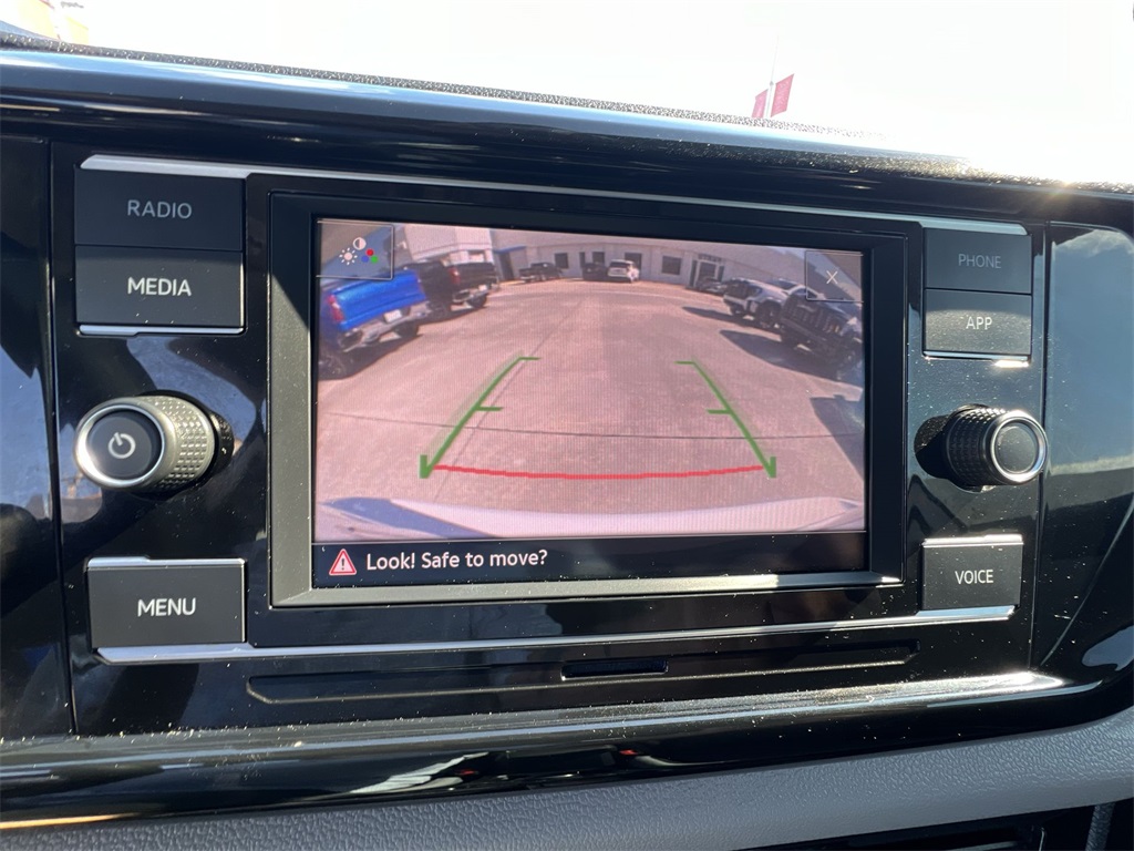2024 Volkswagen Taos S photo 19