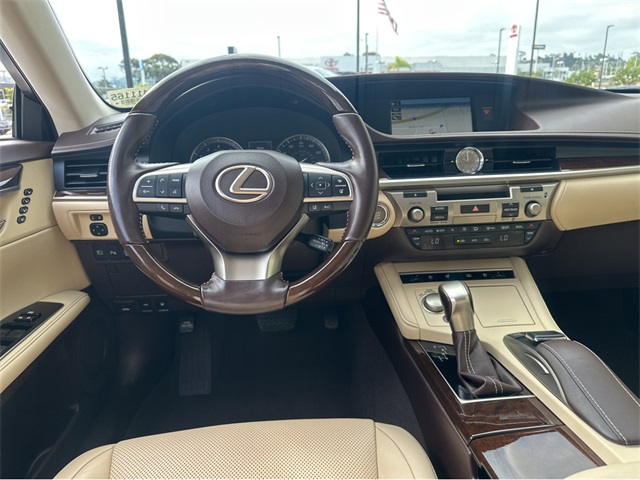 2017 Lexus ES 350 Luxury photo 7