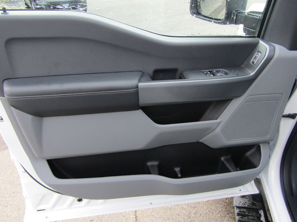2024 Ford F-250 XL photo 7
