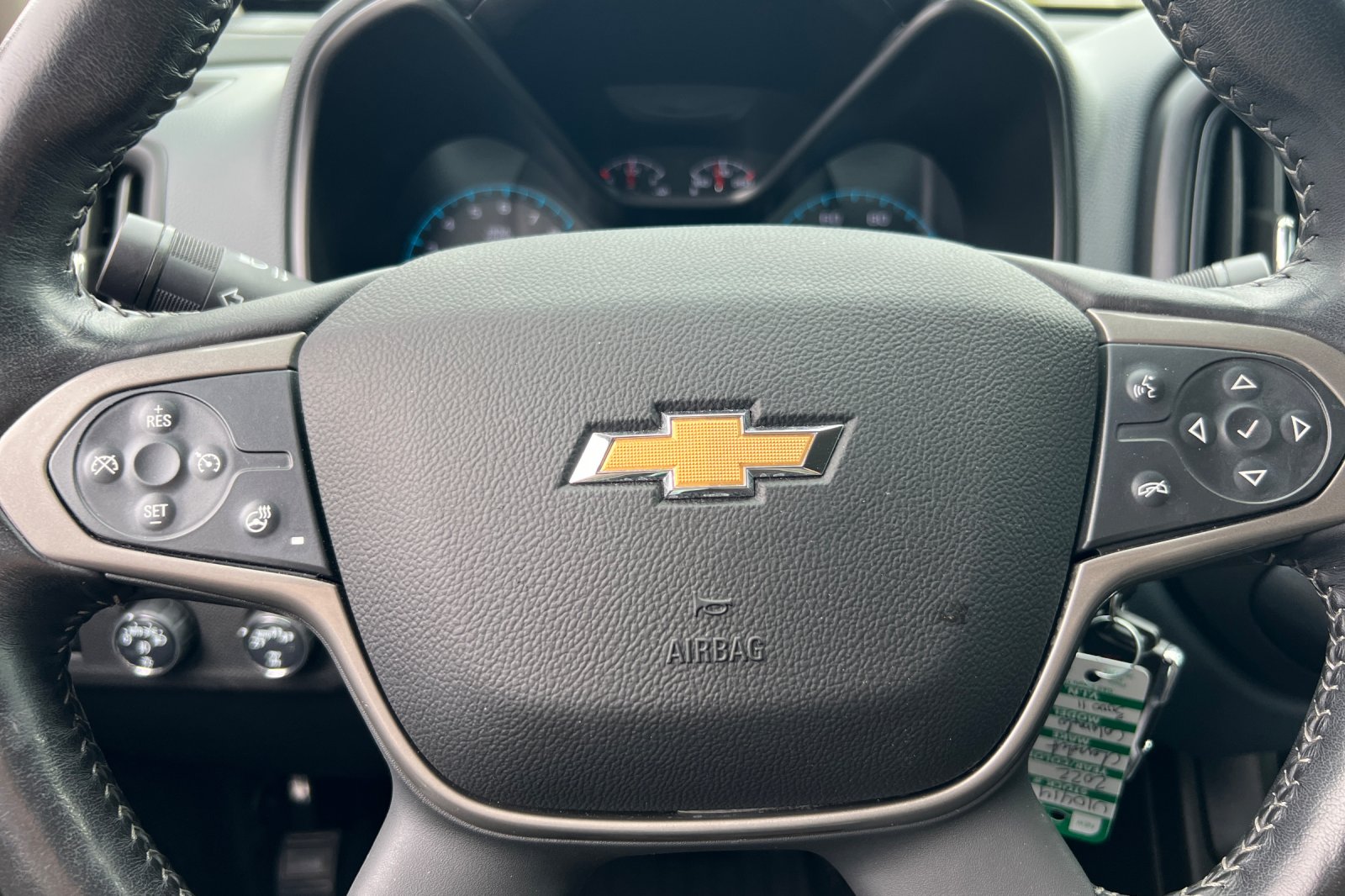 2022 Chevrolet Colorado Z71 photo 16