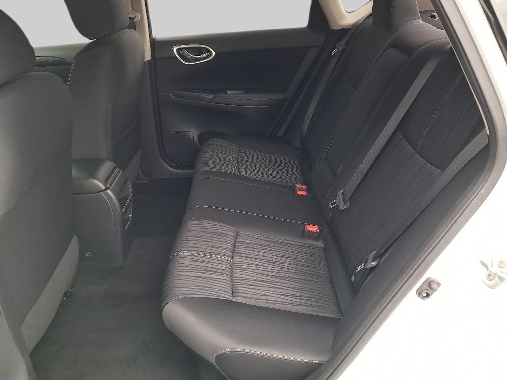 2017 Nissan Sentra photo 8