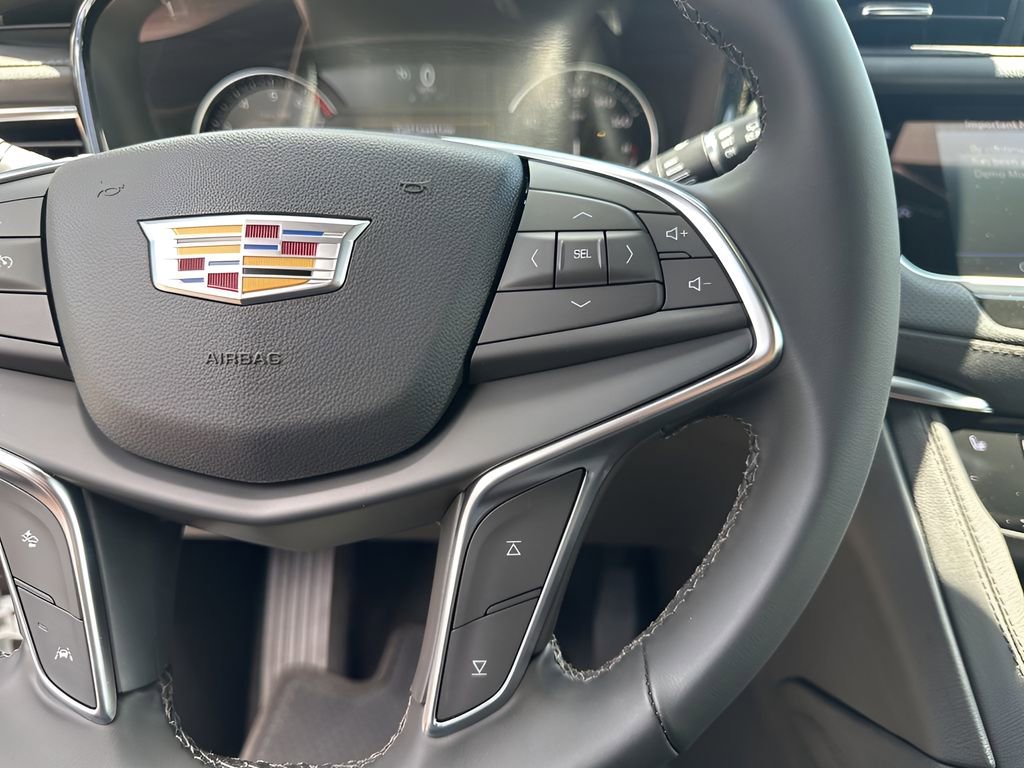 2025 Cadillac XT5 Luxury photo 30