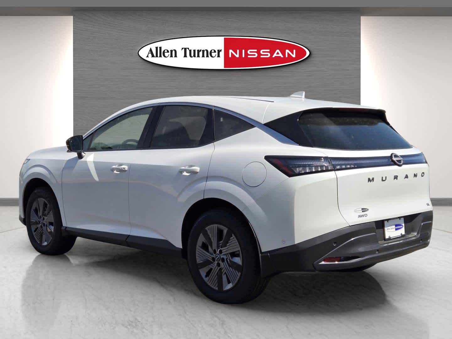2025 Nissan Murano SL photo 9