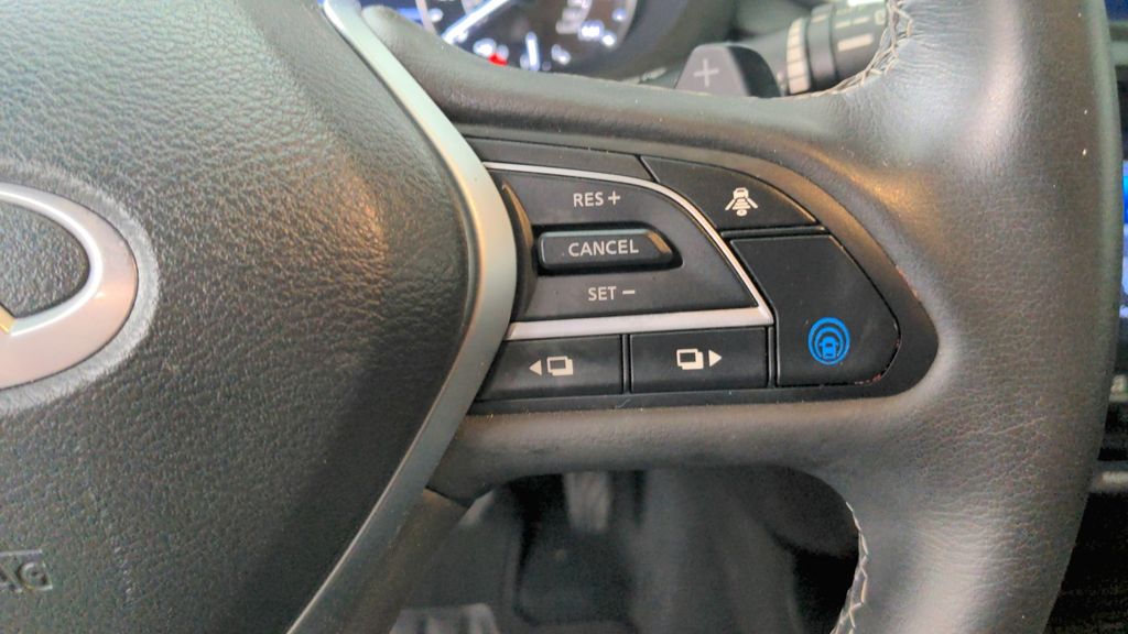2023 Infiniti QX55 Luxe photo 17