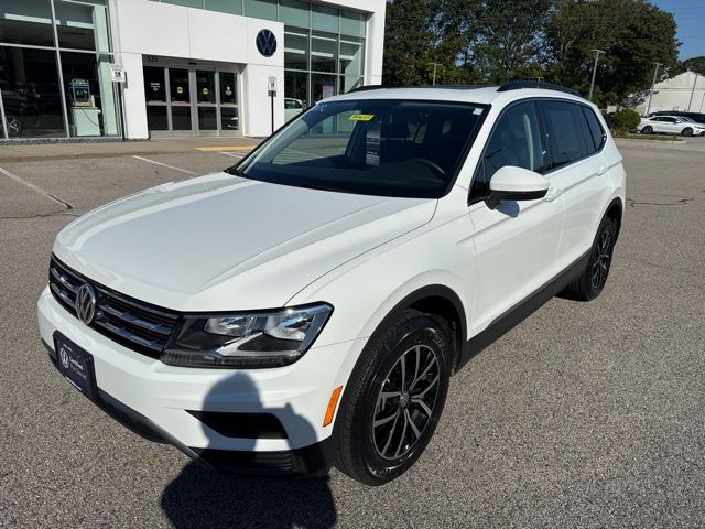 2021 Volkswagen Tiguan R-Line Black SEL photo 2