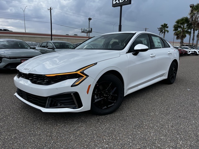 2026 Kia K5 LXS photo 3