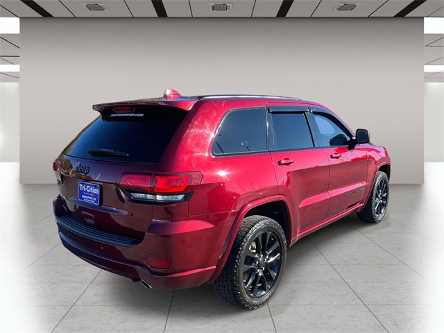 2020 Jeep Grand Cherokee Altitude photo 3